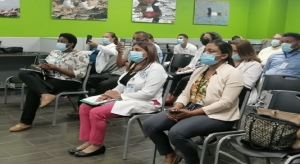 Personal de Farmacia y Almac&eacute;n del Dar&iacute;o Contreras recibe capacitaci&oacute;n del SALMI