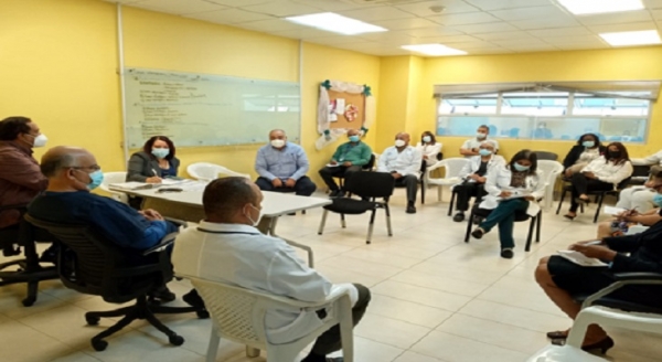 Hospital Darío Contreras se reunió con el Comité de Emergencia y Desastres por el feriado de Navidad y Año Nuevo