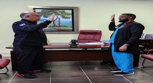 Director del Dar&iacute;o Contreras jurament&oacute; al nuevo subdirector Dr. V&iacute;ctor Rafael Araujo Salda&ntilde;a