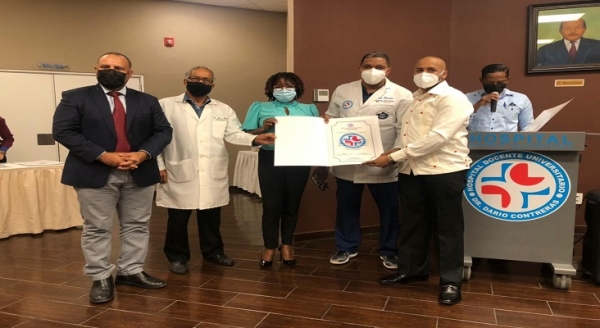 Hospital Darío Contreras Inviste 29 Médicos Especialistas